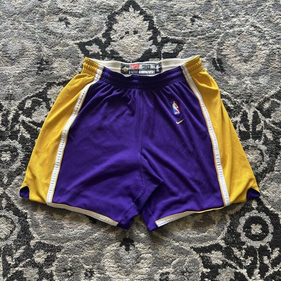 Vintage 90 Nike Purple Lakers on court official baskeball shorts size 38 (large) - Picture 1 of 8